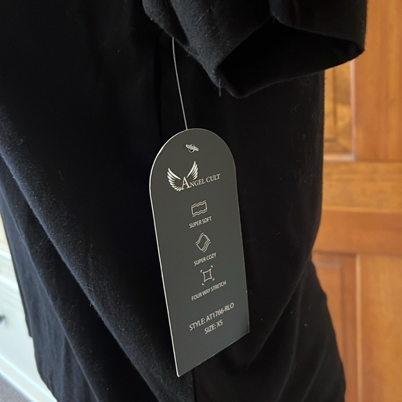 Love Studded Tee NWT - Picture 2 of 3